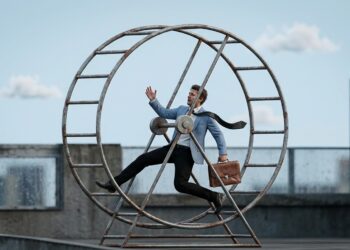 ¿Estás dirigiendo tu negocio o tu negocio te está dirigiendo a ti? Cómo salir del “modo fundador” y aprender a soltar