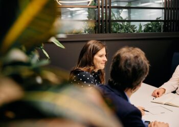 7 de cada 10 personas en Perú pensó en renunciar por su jefe